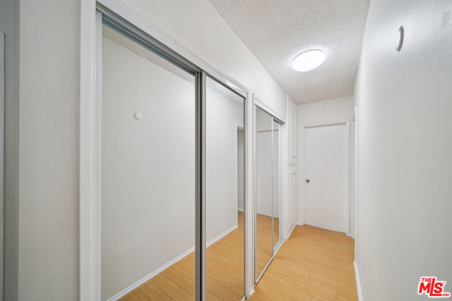 7032 Lanewood Avenue, Los Angeles CA: https://media.crmls.org/mediaz/72c8a9e2-59b6-4ce2-ac1d-197b206187d2.jpg