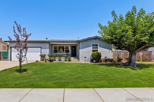 1658 Greenfield Dr, El Cajon CA: https://media.crmls.org/mediaz/72c90054-6175-4b5f-933b-875a674356bb.jpg
