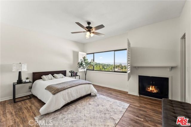4227 Freedom Drive, Calabasas CA: https://media.crmls.org/mediaz/72c91d90-3f4f-4960-bbb9-a6bc50e69552.jpg
