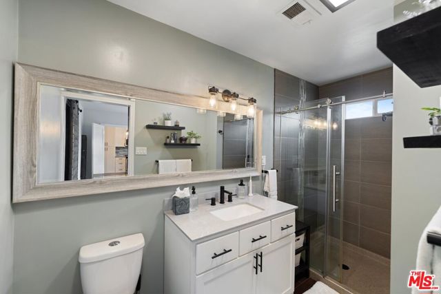 5216 Fidler Avenue, Lakewood CA: https://media.crmls.org/mediaz/72ca2773-2376-46ac-be4c-ed35bc38ddb1.jpg