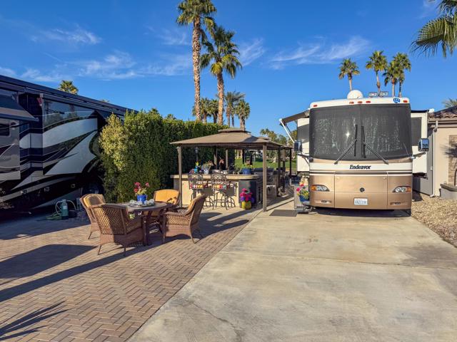 80394 Avenue 48, Indio CA: https://media.crmls.org/mediaz/72cbae74-76f6-4d99-bf6c-3f4c7877453d.jpg