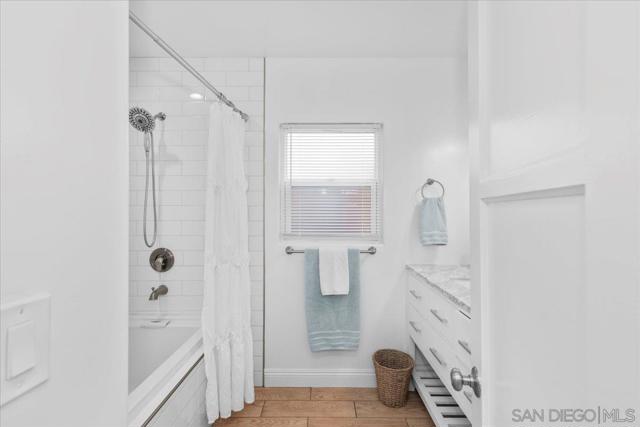 814 16 Pismo Ct., San Diego CA: https://media.crmls.org/mediaz/72cc025b-7f56-4348-8b25-12b6b734ff15.jpg