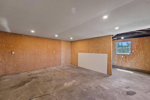221 Carey Avenue, Freedom CA: https://media.crmls.org/mediaz/72ccdad7-3a00-48ea-98e4-d8d8fd3cd93c.jpg