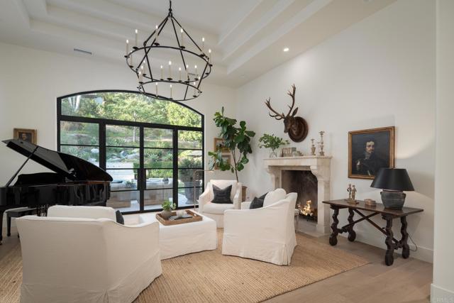 15807 Puerta Del Sol, Rancho Santa Fe CA: https://media.crmls.org/mediaz/72cd0381-42bf-4c76-819d-90e82a1a2709.jpg