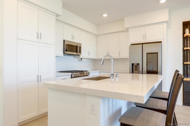 6861 Secano St, San Diego CA: https://media.crmls.org/mediaz/72cd32bb-8cab-4252-85ff-730fe570012e.jpg