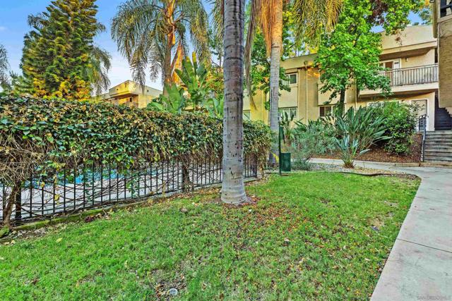 9860 Dale Ave, Spring Valley CA: https://media.crmls.org/mediaz/72ce4391-5586-480d-94d3-14cdd83170dd.jpg