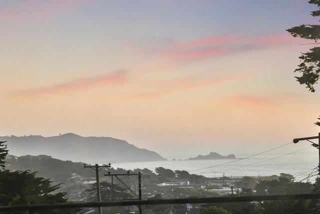 301 Channing Way, Pacifica CA: https://media.crmls.org/mediaz/72ce7bb0-9693-47f6-9b28-c7e5f183473e.jpg