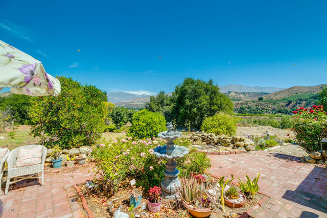 1480 Magnolia Drive, Santa Paula CA: https://media.crmls.org/mediaz/72ceab3e-c1c8-4094-a9e7-4978c9476d56.jpg