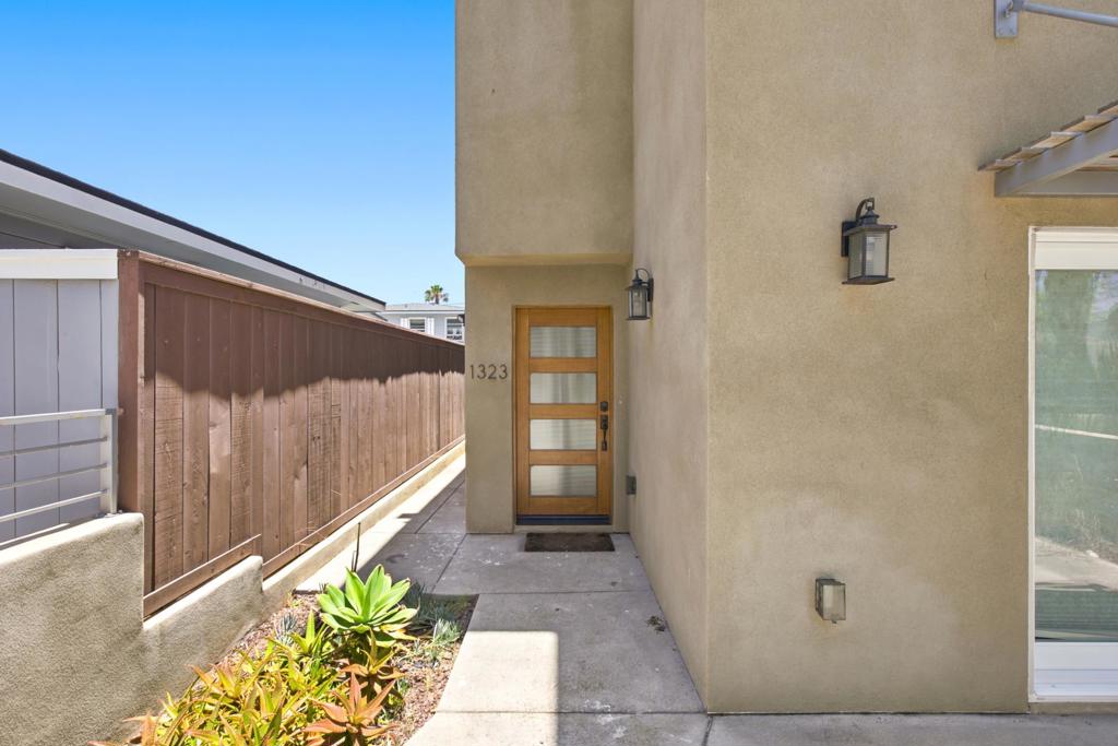1323 Felspar Street - photo 5
