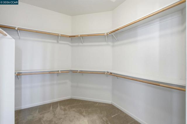 Image 31 of 59 For 868 Deer Spring Cir