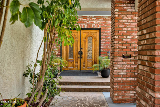 6057 Rainbow Hill Road, Agoura Hills CA: https://media.crmls.org/mediaz/72cf5a37-a70d-48a5-940c-170af72d5a66.jpg