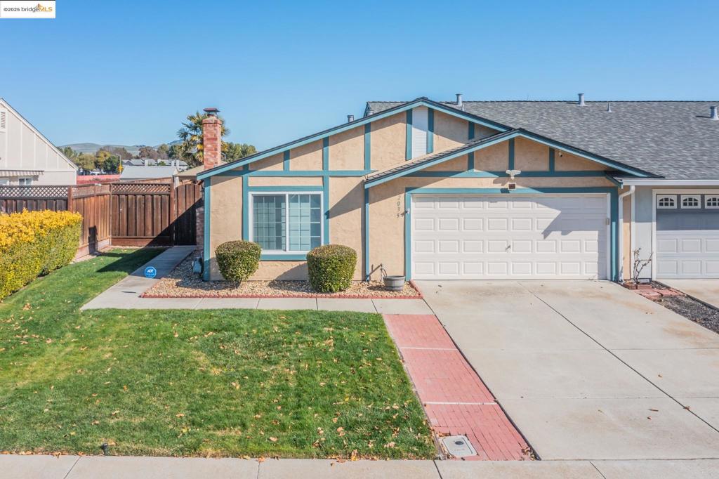 2035 Monterey Dr