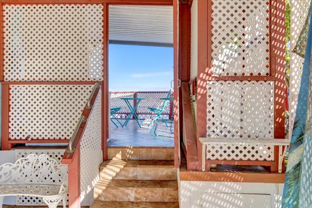 269 Quail Lane, Oceanside CA: https://media.crmls.org/mediaz/72d0c5ee-8621-4c75-abe2-fda5a9100e17.jpg