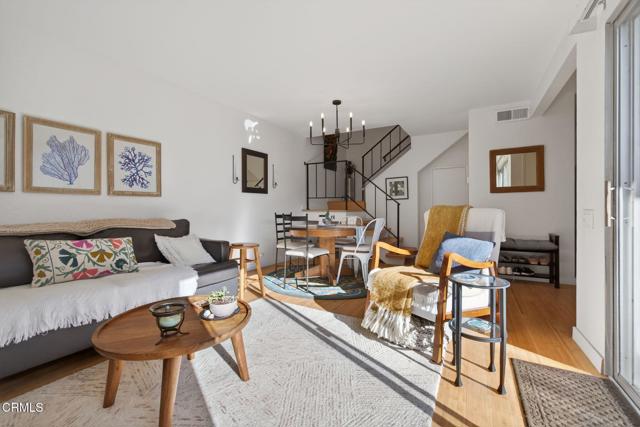 Detail Gallery Image 9 of 18 For 2543 E Harbor Bld #1,  Ventura,  CA 93001 - 2 Beds | 1/1 Baths