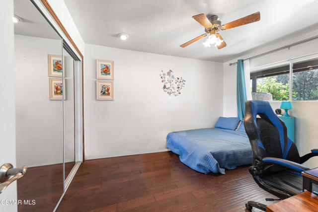 1122 Canterford Circle, Westlake Village CA: https://media.crmls.org/mediaz/72d0e8a5-beab-4d1a-b076-72d7d3be5459.jpg