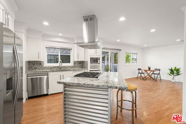 Drew Fenton | 29500 Heathercliff Rd Malibu CA | MLS: 7460247