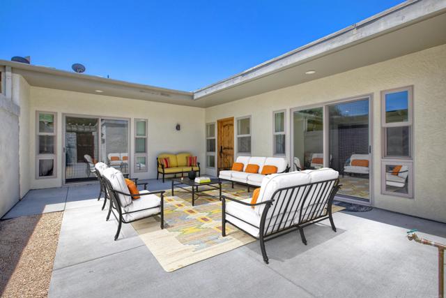 16025 El Tae, Pauma Valley CA: https://media.crmls.org/mediaz/72d12ed6-1aa7-49d0-8408-45ebc470fa43.jpg