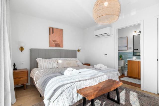 208 Capitola Avenue, Capitola CA: https://media.crmls.org/mediaz/72d29060-65cb-4d5f-b88a-d1edaa09f320.jpg