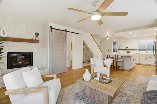 Detail Gallery Image 16 of 38 For 5027 Santa Monica Ave #F,  San Diego,  CA 92107 - 3 Beds | 2 Baths