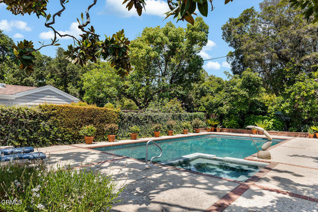 314 Arroyo Drive, South Pasadena CA: https://media.crmls.org/mediaz/72d46c78-2913-4613-b995-e70d1e8f2a1b.jpg