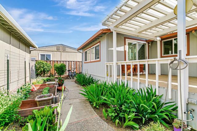 253 Forest Drive, Morgan Hill CA: https://media.crmls.org/mediaz/72d4b138-23b1-4ce1-bdd6-629a03ab2929.jpg