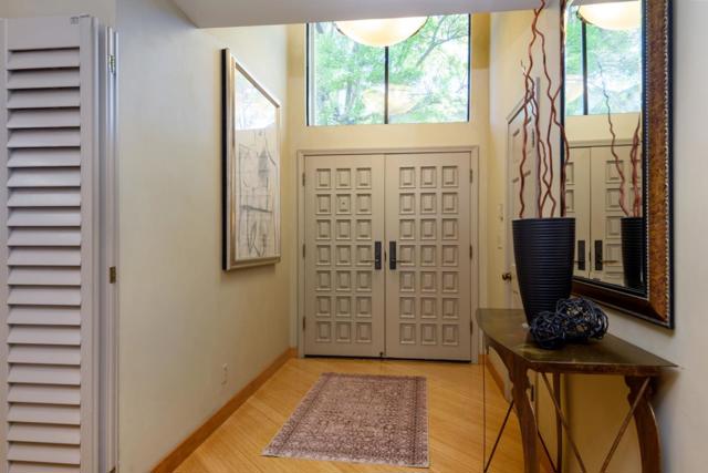 1265 Trinity Drive, Menlo Park CA: https://media.crmls.org/mediaz/72d4b6c0-2f1d-4596-99cc-7ca175188138.jpg