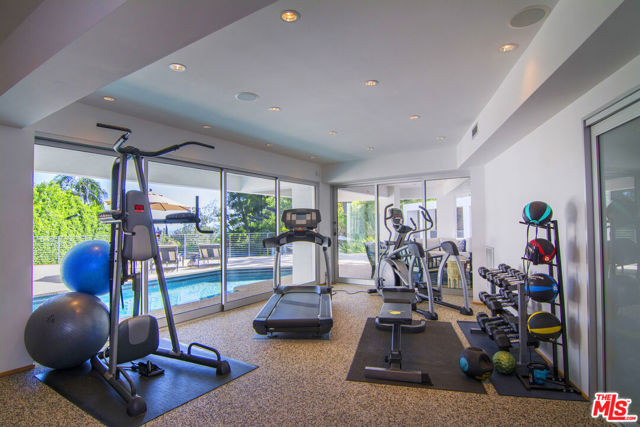 Image 4 of 26 For 9240 Warbler Way