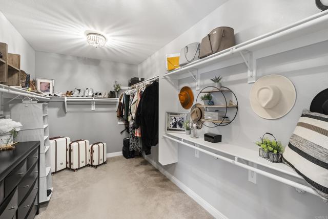 6257 Alverton, Carlsbad CA: https://media.crmls.org/mediaz/72d69312-8d0e-4851-83f8-0d6c6429c0c5.jpg