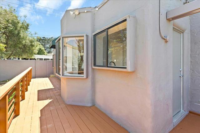 182 El Dorado Street, Monterey CA: https://media.crmls.org/mediaz/72d69580-b97d-4545-884a-34f5ef73a2f6.jpg
