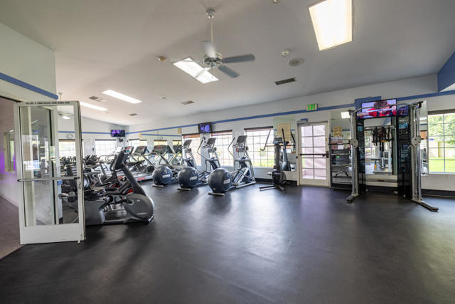 49527 Wayne Street, Indio CA: https://media.crmls.org/mediaz/72d749f3-9478-4db5-8b49-3ccce69ee0f7.jpg