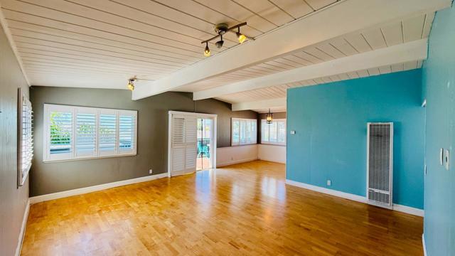 716 Seacliff Drive, Aptos CA: https://media.crmls.org/mediaz/72d74fc2-4bf9-47e6-bb3a-0bb2e43c7a0f.jpg