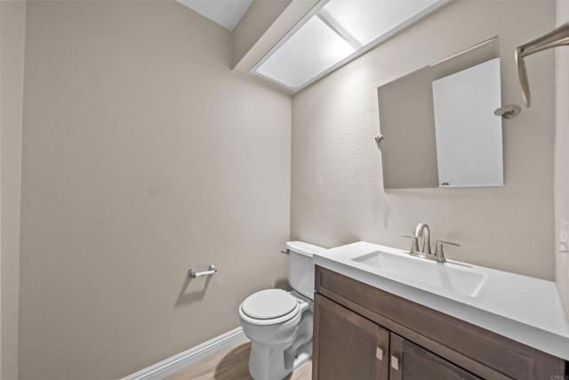 Detail Gallery Image 14 of 16 For 39834 Brandy Ln, Murrieta,  CA 92563 - 3 Beds | 2/1 Baths
