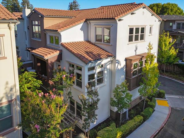 324 Cherokee Loop, Mountain View CA: https://media.crmls.org/mediaz/72d86ba6-8a59-4a7c-ac8e-62dd6dd37edc.jpg