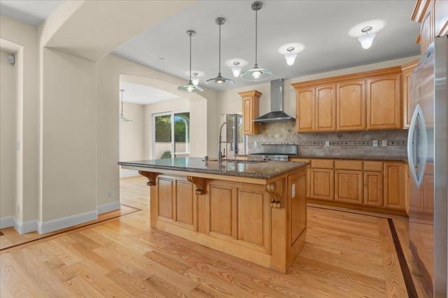 2100 Stone Ridge Drive, Royal Oaks CA: https://media.crmls.org/mediaz/72dad7fa-a2e7-481a-bed7-1260ad22c515.jpg