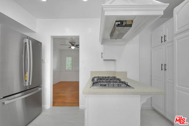 4090 Creed Avenue, Los Angeles CA: https://media.crmls.org/mediaz/72db2436-5d42-4c24-bd27-61a94f874661.jpg