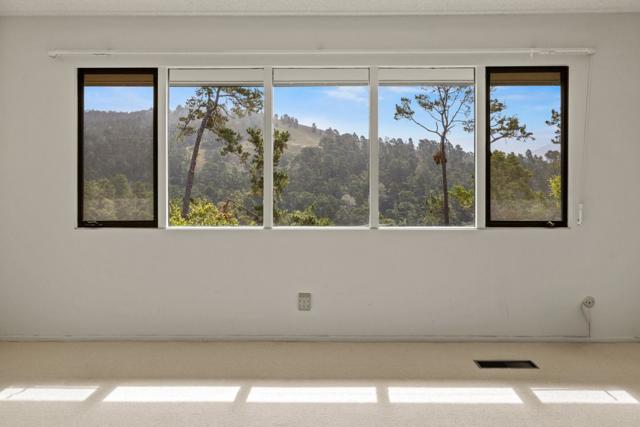 254 Del Mesa, Carmel CA: https://media.crmls.org/mediaz/72db47e5-bbd2-420e-bd07-915ffe2e1d7b.jpg
