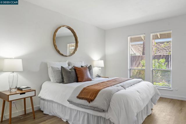 5514 Roundtree Dr, Concord CA: https://media.crmls.org/mediaz/72db5d95-634d-4582-ae42-d0d5b07a5bd4.jpg