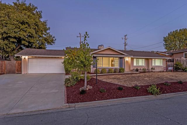 19866 BUCKHAVEN Lane, Saratoga CA: https://media.crmls.org/mediaz/72db9563-d5cf-4972-b674-397050a2a2a7.jpg