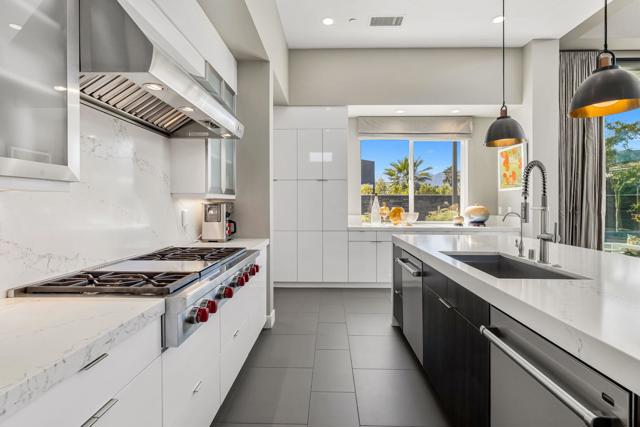 29 Topaz Court, Rancho Mirage, CA 92270