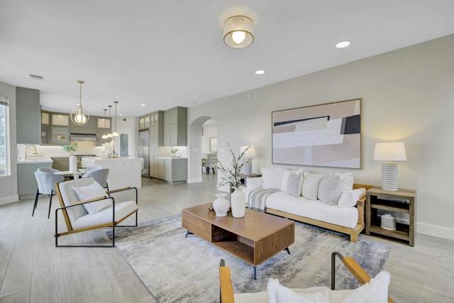 998 Governors Bay Drive, Redwood City CA: https://media.crmls.org/mediaz/72dbf9a2-e70c-4506-9c06-443856182a87.jpg