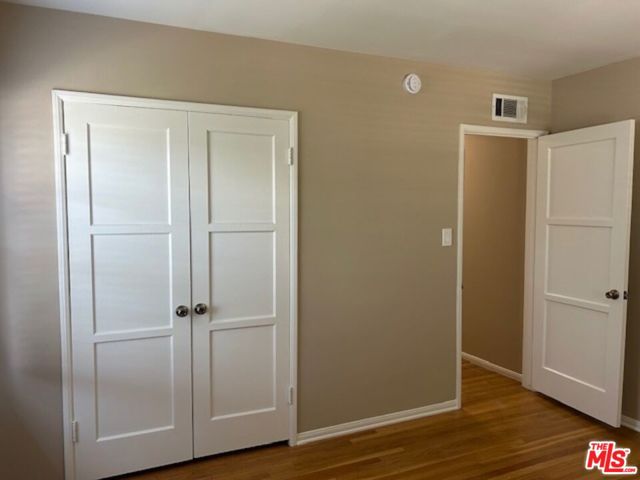 12825 Waddell Street, Valley Village CA: https://media.crmls.org/mediaz/72dcbe6b-2d53-44d4-b987-52e07d1979d3.jpg