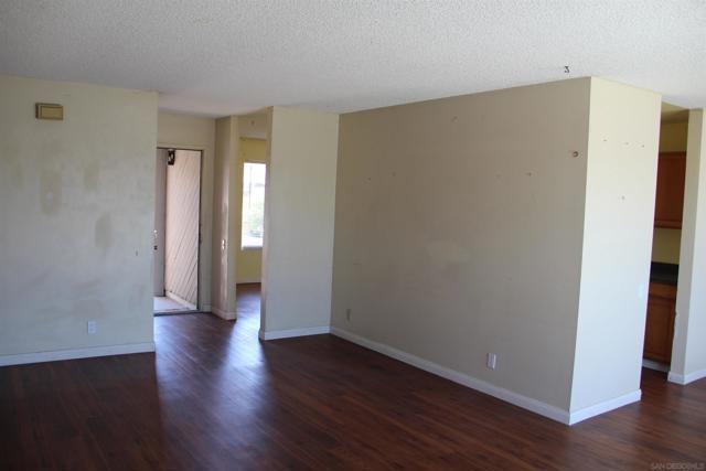928 Churrituck Drive, San Diego CA: https://media.crmls.org/mediaz/72dd0a89-ac02-40b4-a5ae-63020173f27b.jpg