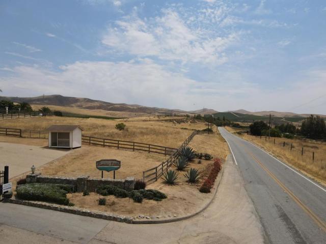 35700 Eagle, Soledad CA: https://media.crmls.org/mediaz/72decc82-8538-46bb-914e-f8d34586fdd6.jpg