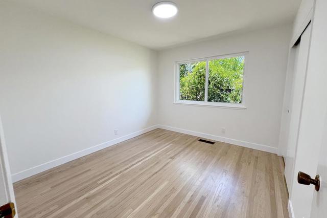 12141 Viewoak Drive, Saratoga CA: https://media.crmls.org/mediaz/72df3908-2440-4562-ae19-1b3f3061f32a.jpg