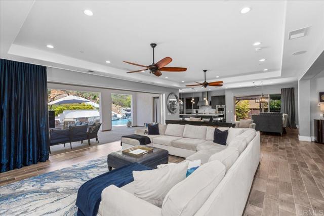 543 Ledge Street, San Marcos CA: https://media.crmls.org/mediaz/72e03f69-2265-4f48-8915-e33a486a1b79.jpg