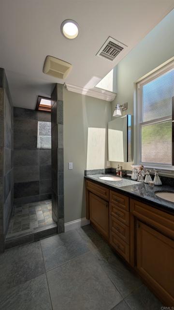 Detail Gallery Image 27 of 39 For 3167 Carnegie Pl, San Diego,  CA 92122 - 3 Beds | 3 Baths