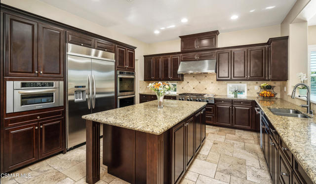 Image 12 of 46 For 7375 Elk Run Way