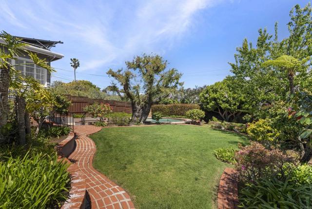 1451 Savoy Circle, San Diego CA: https://media.crmls.org/mediaz/72e15523-4711-4c72-9d80-65b2af6eca19.jpg