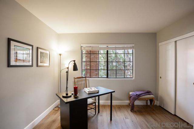 25314 Keats Ln, Stevenson Ranch CA: https://media.crmls.org/mediaz/72e19d3a-5e71-422d-bb8f-a8c563df9643.jpg