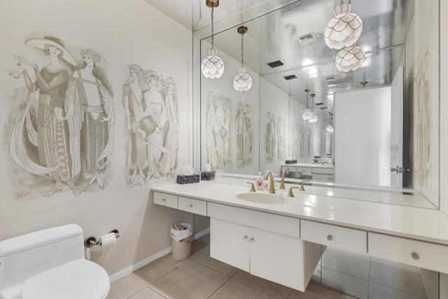 770 S La Mirada Road, Palm Springs CA: https://media.crmls.org/mediaz/72e39d19-259d-4809-85f5-4f687e7303e7.jpg